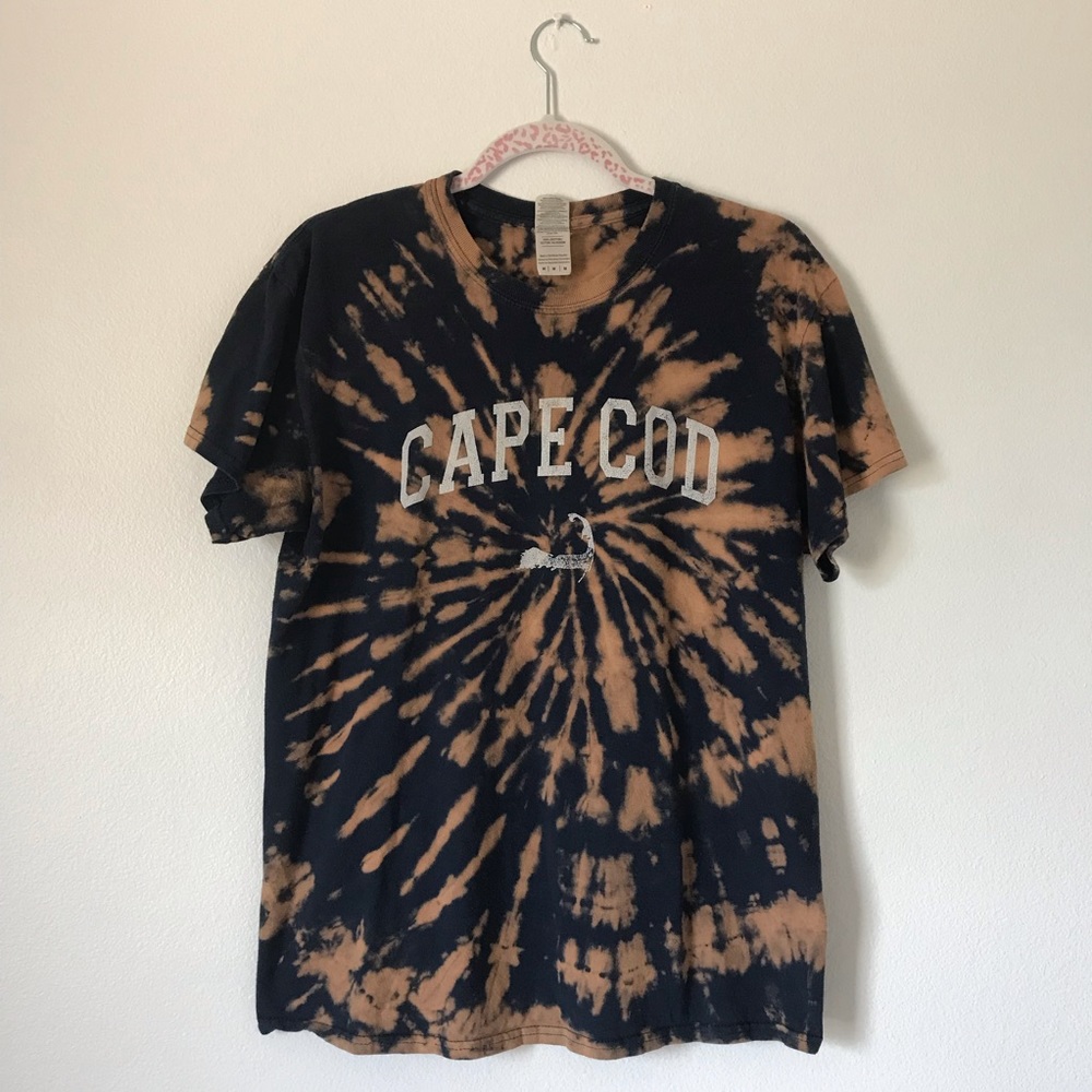 Tie dye graphic tee